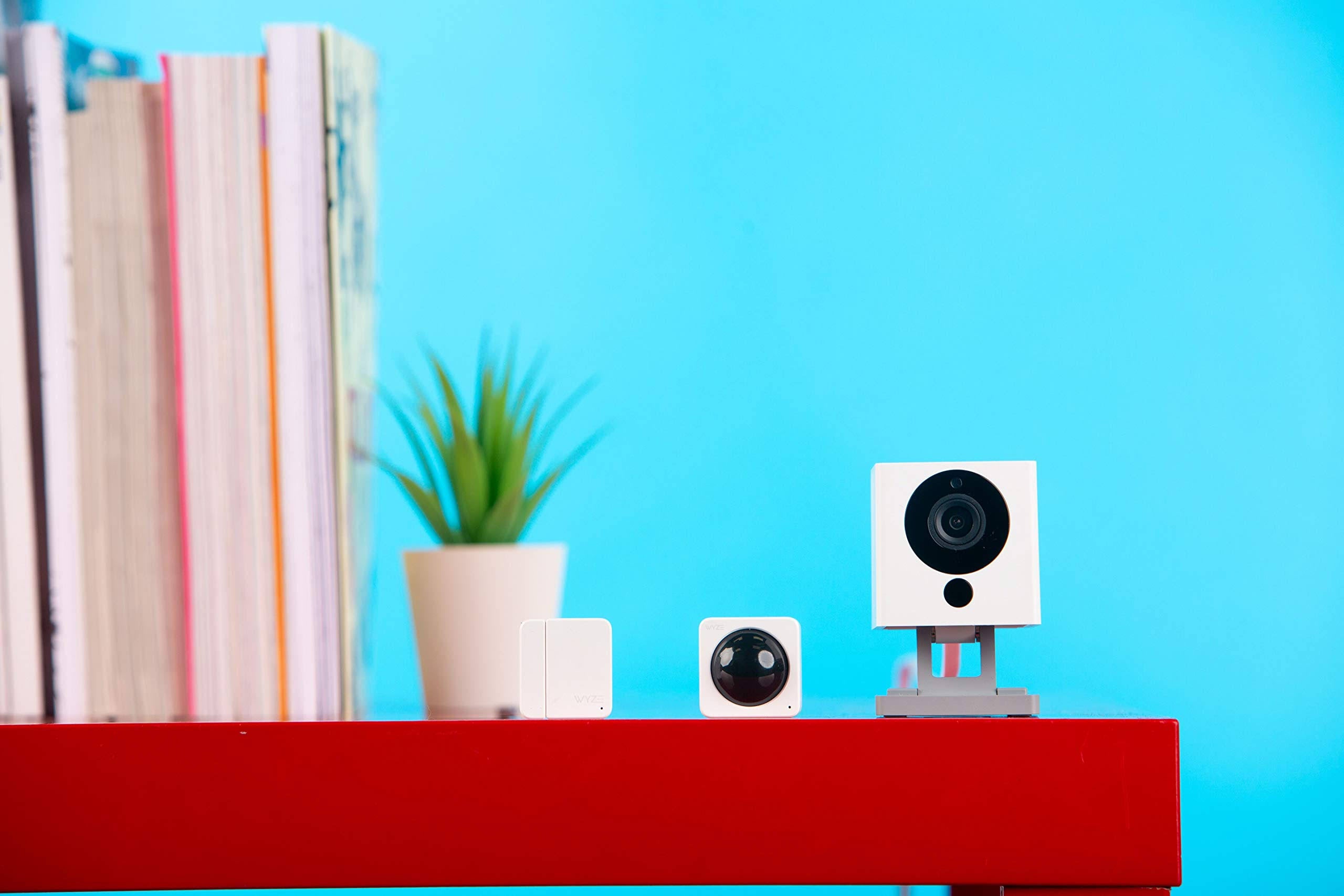 Wyze Cam V2 1080p Indoor Smart Home Camera with Wyze Sense Starter Kit S754857