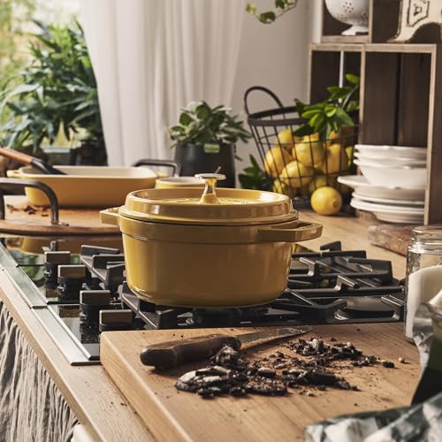 STAUB Cast Iron Dutch Oven 5.5-qt Round Cocotte, Black Matte P4487