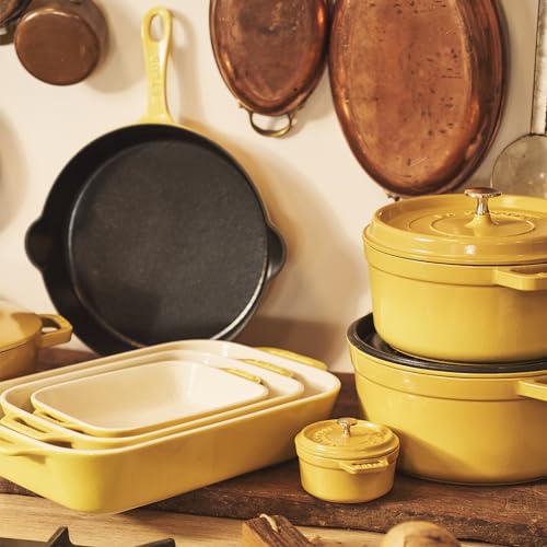 STAUB Cast Iron Dutch Oven 5.5-qt Round Cocotte, Black Matte P4487