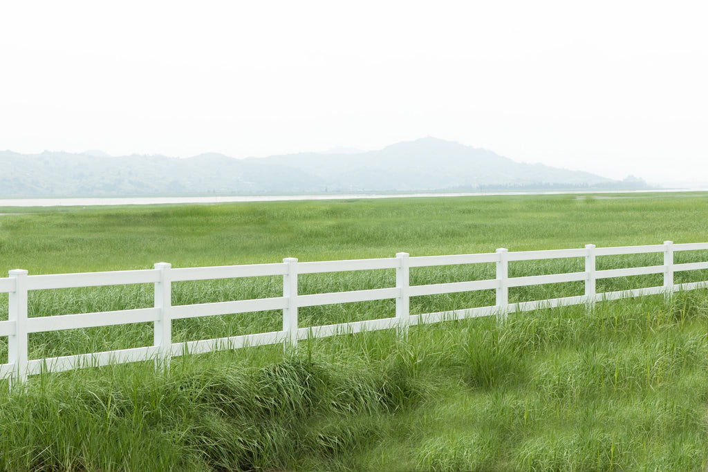 Gardenised Pack of 2 3-Rail Line Posts with Cap Outdoor Vinyl Fence V98801