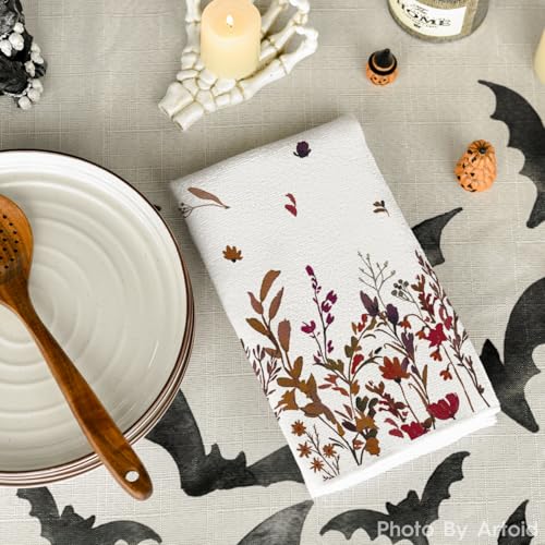Artoid Mode Wildflower Floral Christmas Kitchen Towels, 18x26 Inch, Set of 2 N243175