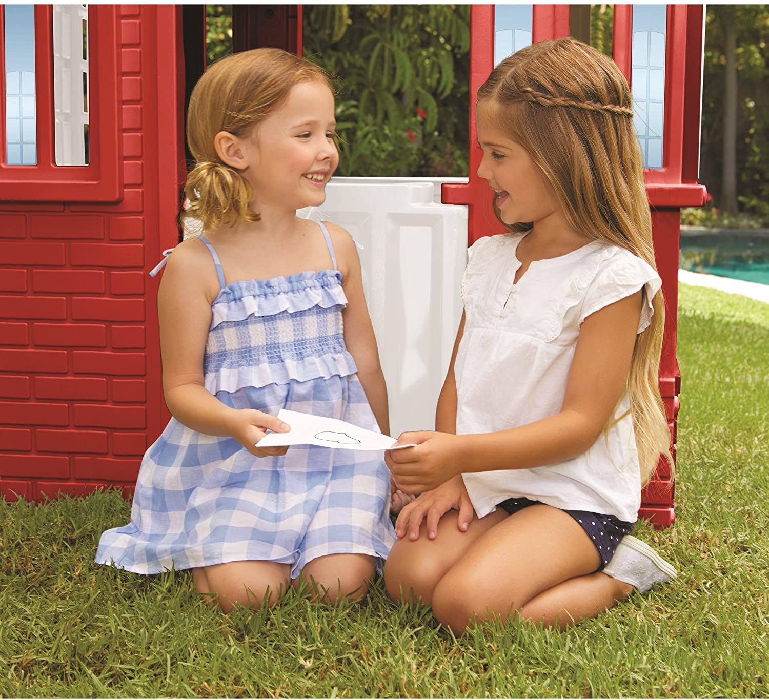 Little Tikes Cape Cottage Playhouse Red M6898