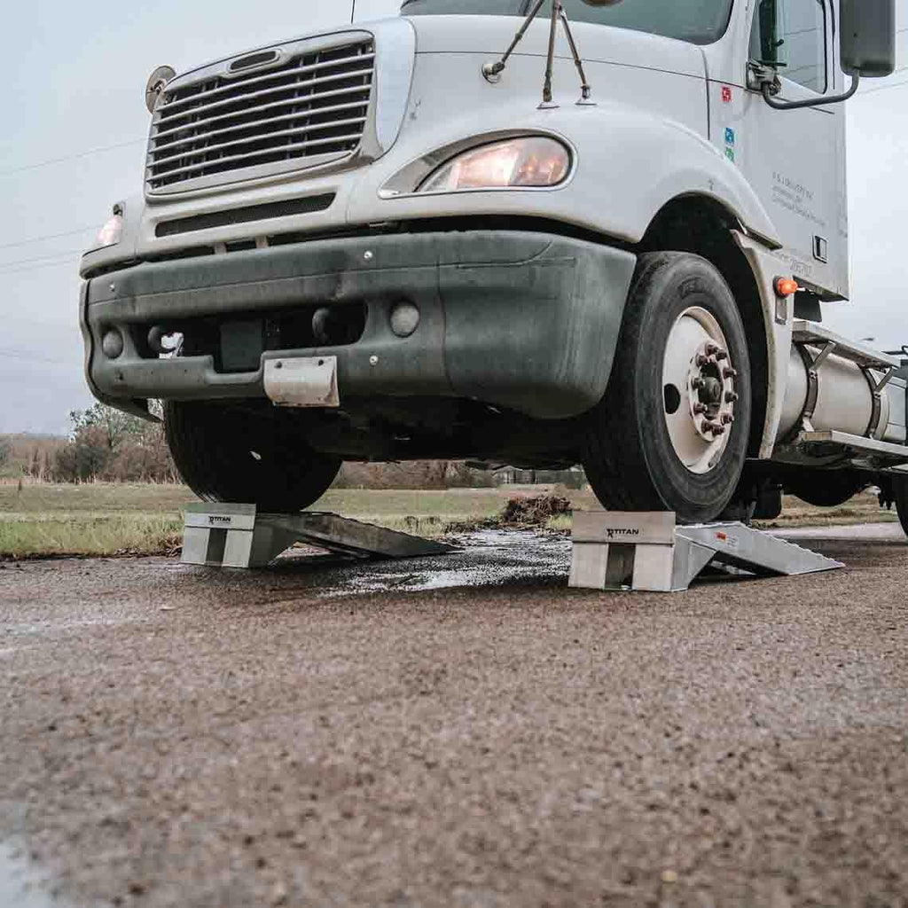 Titan Ramps Heavy Duty Aluminum Semi Truck Riser Ramp 20,000 lb T63012