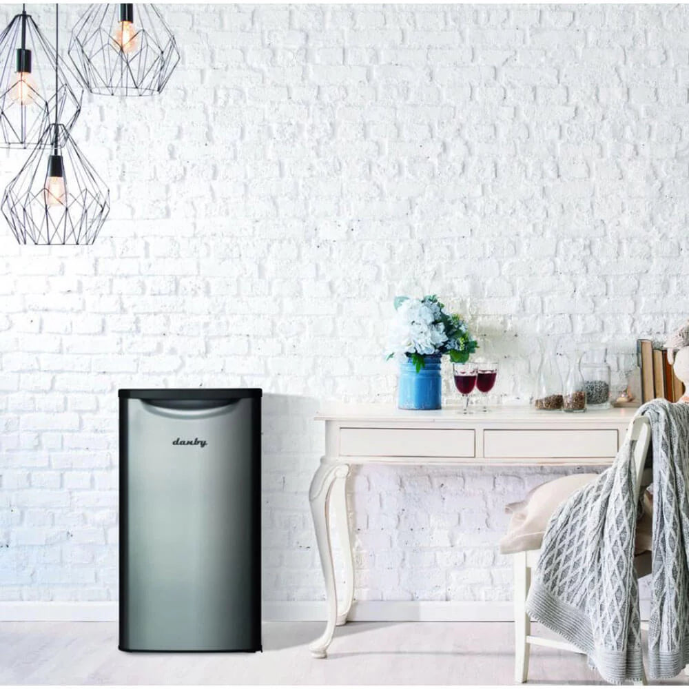 Danby DAR033A6BSLD 3.3 Cu. Ft. Silver Mini Refrigerator Y262524