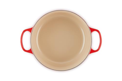 Le Creuset Enameled Cast Iron Signature Round Dutch Oven F451
