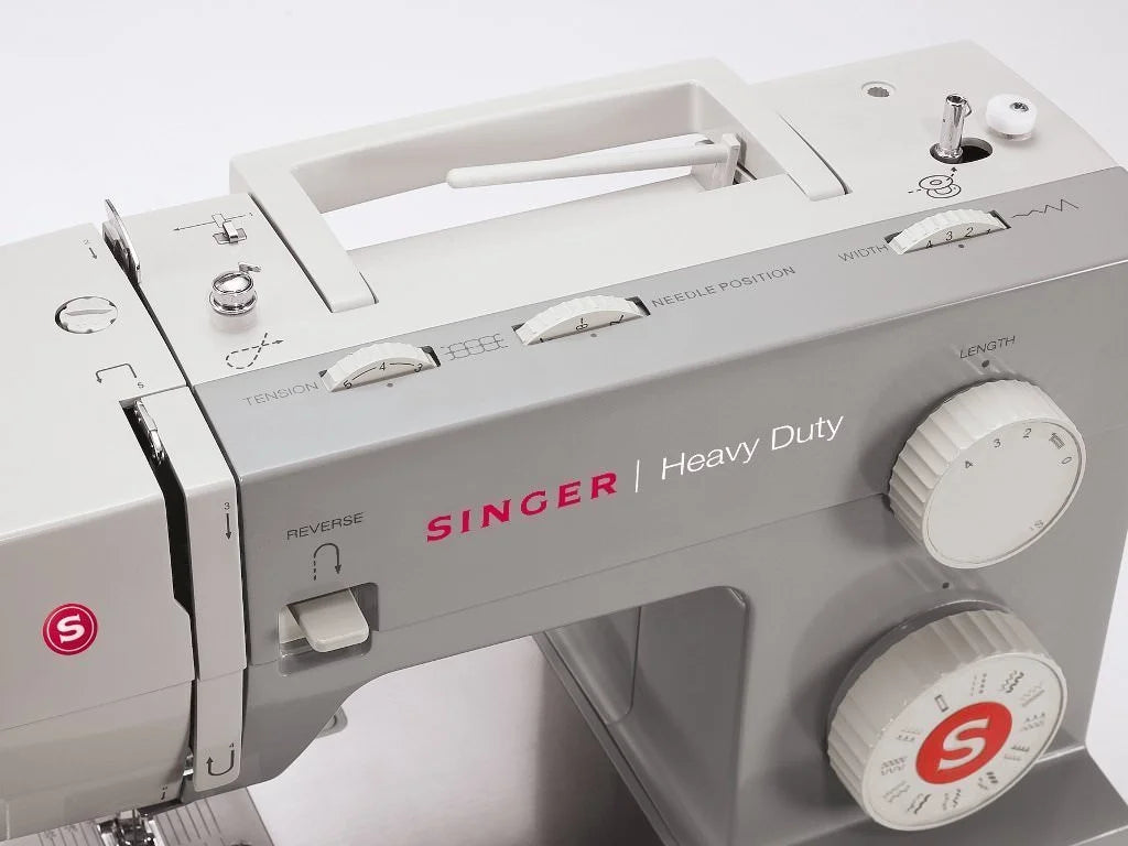 Singer Heavy Duty 4423 Sewing Machine with 97 Stitch Applications R98699