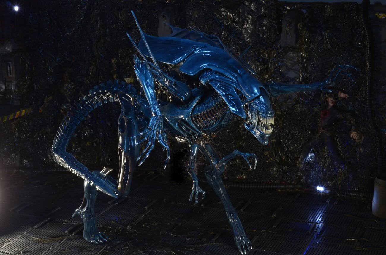 NECA Aliens Ultra Deluxe Xenomorph Queen Action Figure G141