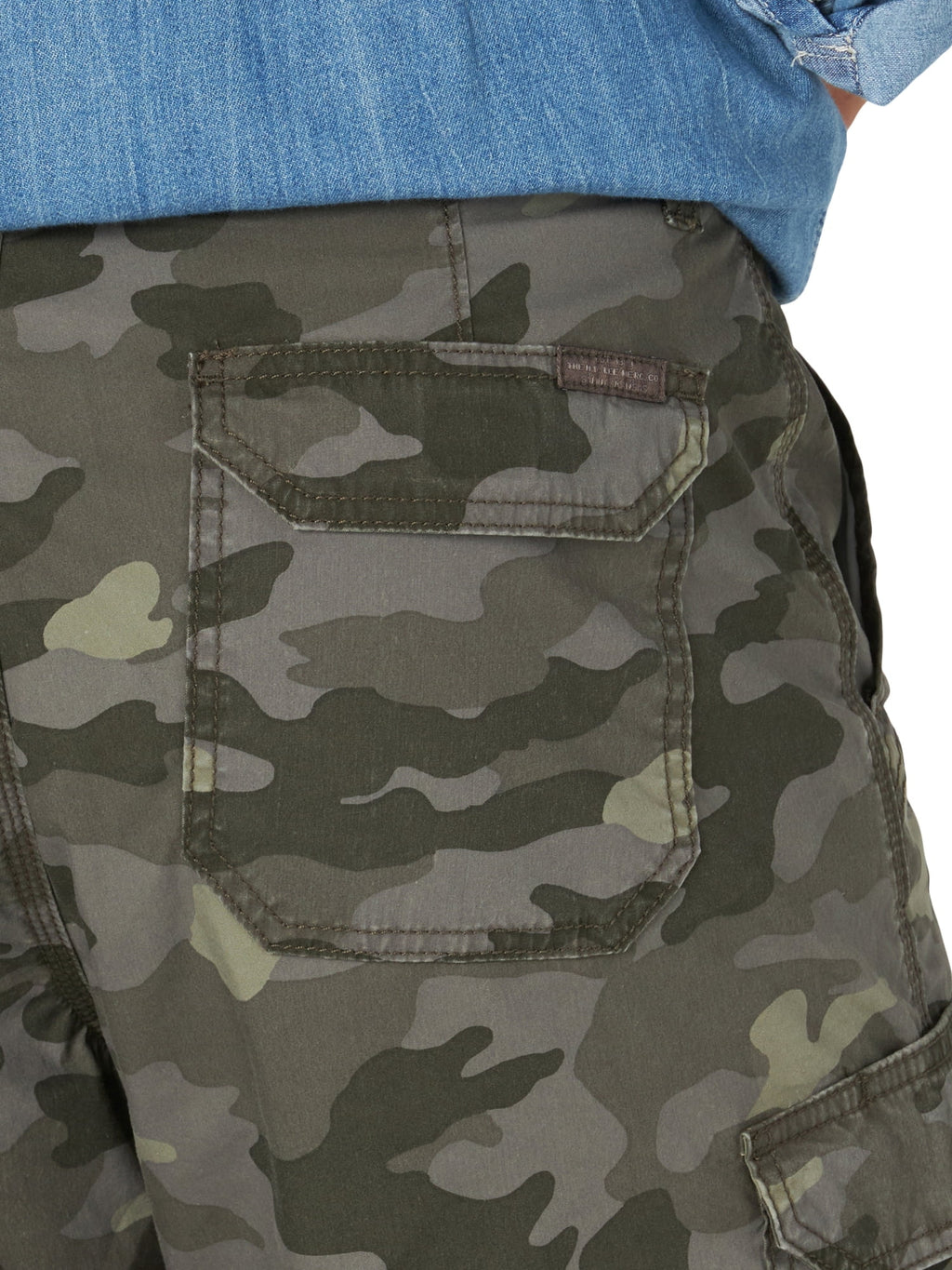 Lee Men's Extreme Motion Crossroad Cargo Short C5074