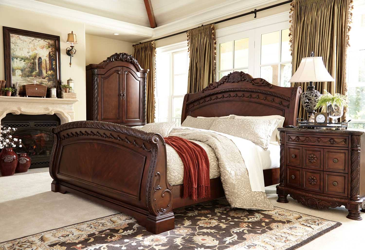 Ashley North Shore King Sleigh Footboard M9709