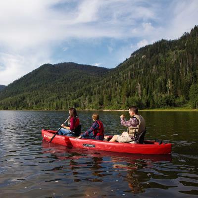 Kodiak 130 Canoe with Paddles E92814