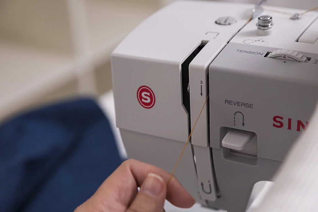Singer Heavy Duty 4423 Sewing Machine with 97 Stitch Applications R98699