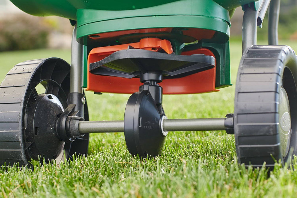 Scotts Turf Builder Pro EdgeGuard Deluxe Broadcast Spreader R31674