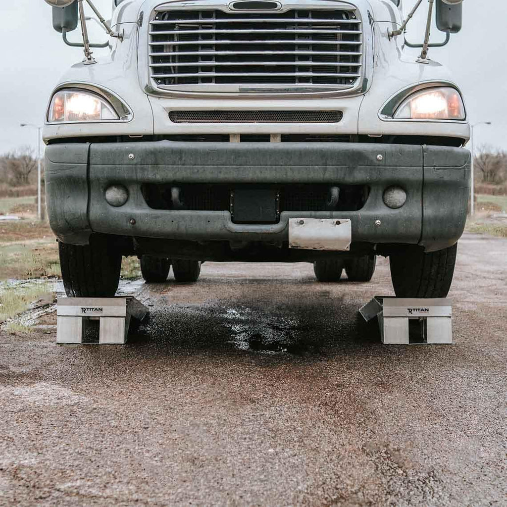 Titan Ramps Heavy Duty Aluminum Semi Truck Riser Ramp 20,000 lb T63012