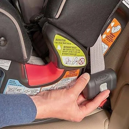 Graco 4ever DLX Platinum 4 in 1 Convertible Car Seat C64068