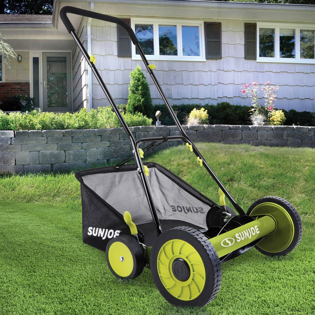 Sun Joe Manual Reel Mower with Grass Catcher L737
