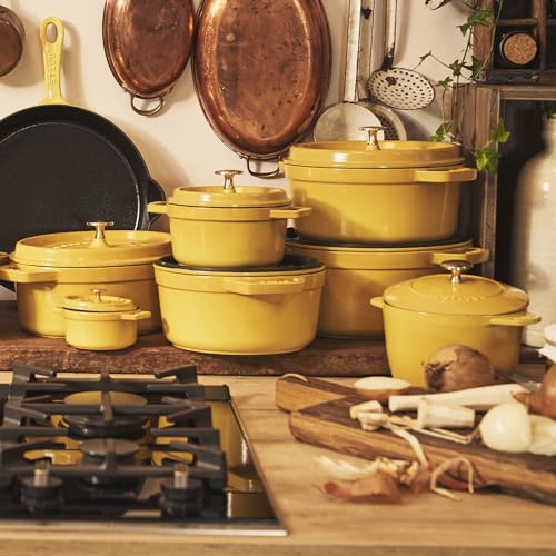 STAUB Cast Iron Dutch Oven 5.5-qt Round Cocotte, Black Matte P4487