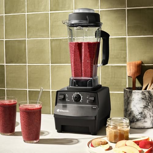 Vitamix 5200 Professional Grade Blender, 64oz Pitcher, Black W70616