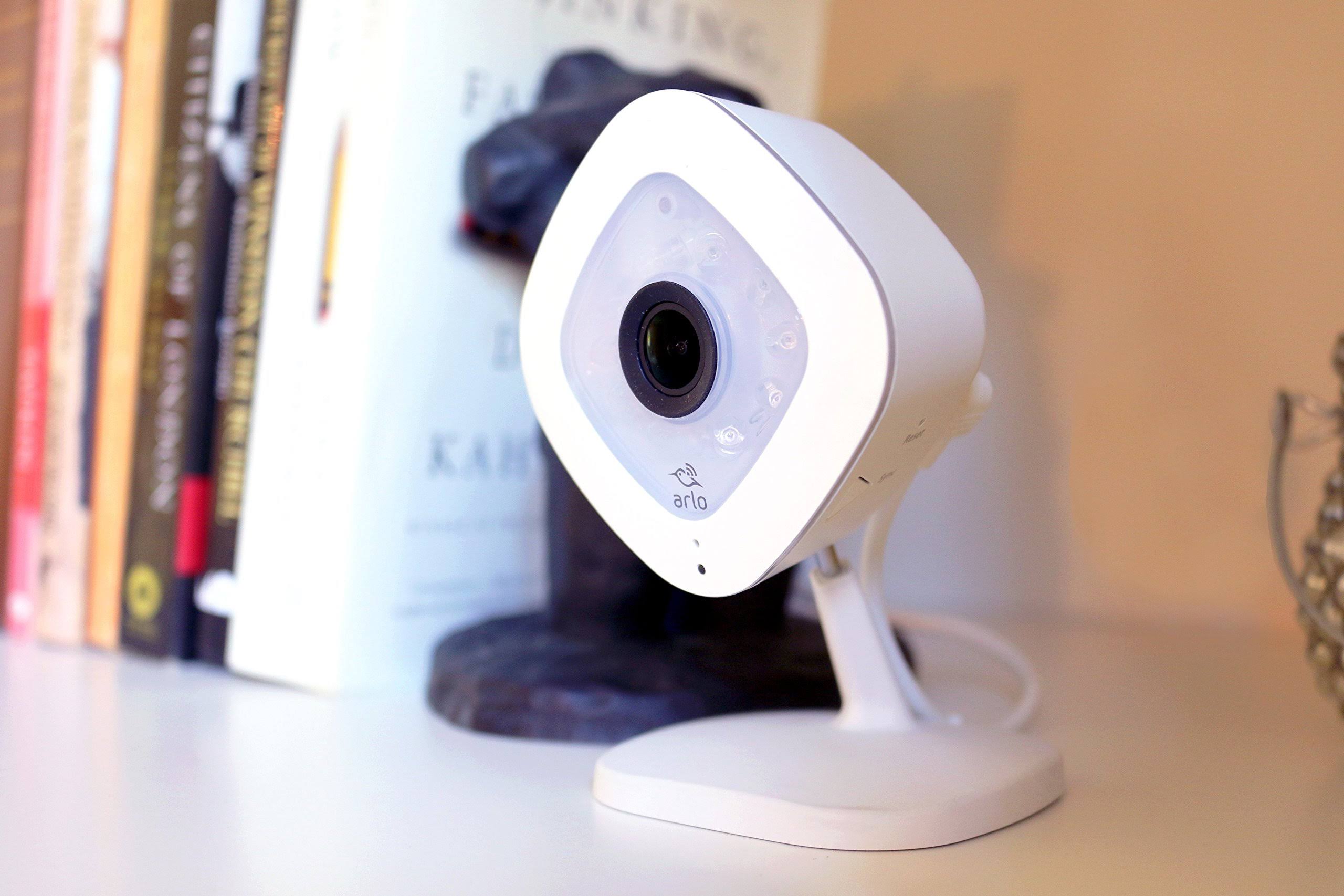 Arlo Q VMC3240 Network Camera 1080p 2 Pack V5977