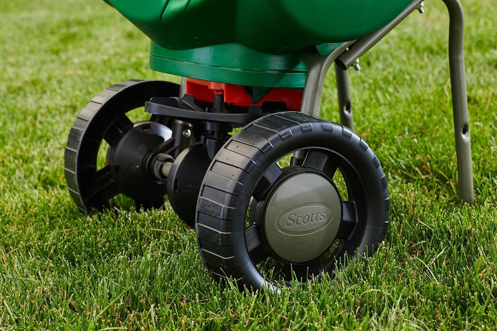 Scotts Turf Builder Pro EdgeGuard Deluxe Broadcast Spreader R31674