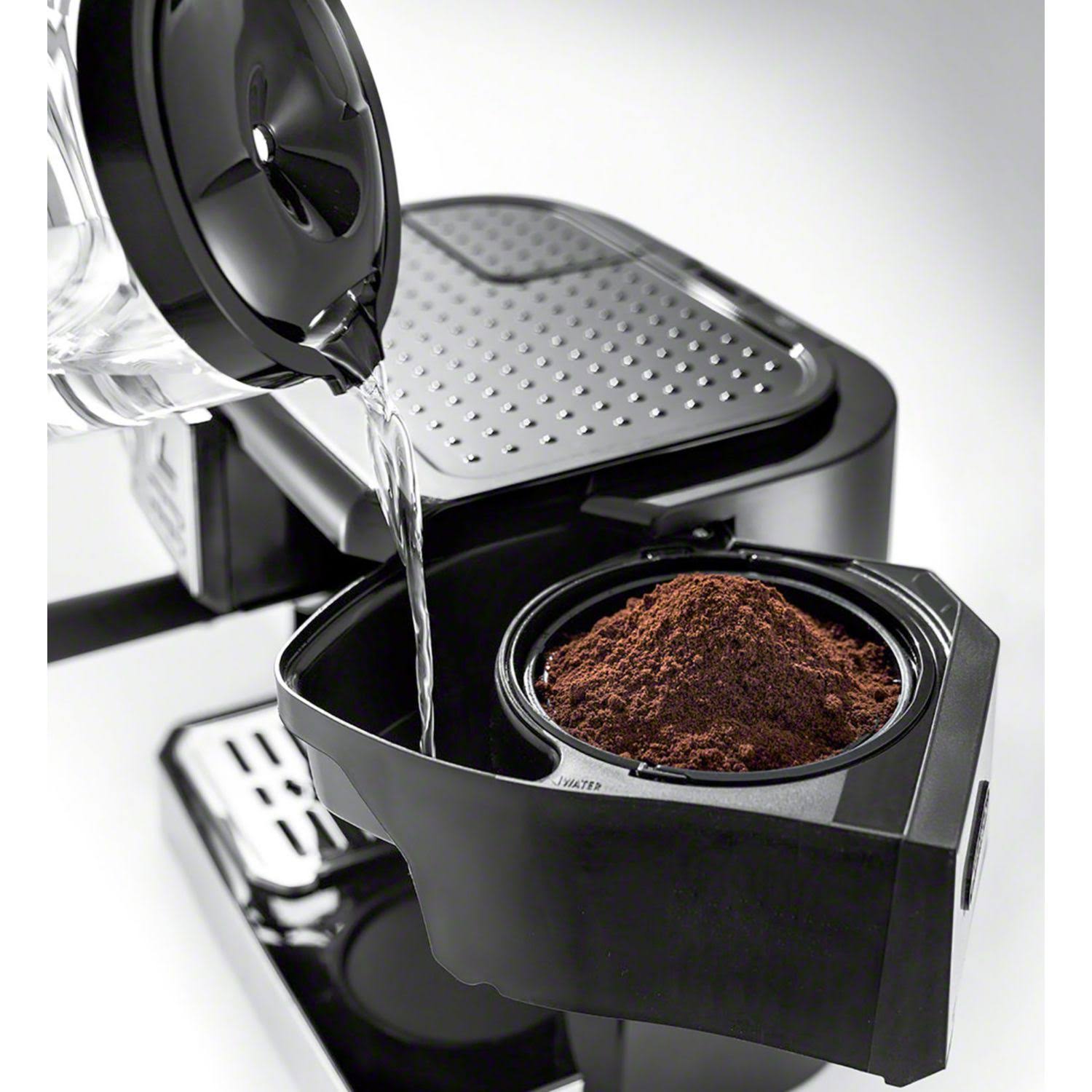 DeLonghi All-in-One Cappuccino, Espresso and Coffee Maker G579