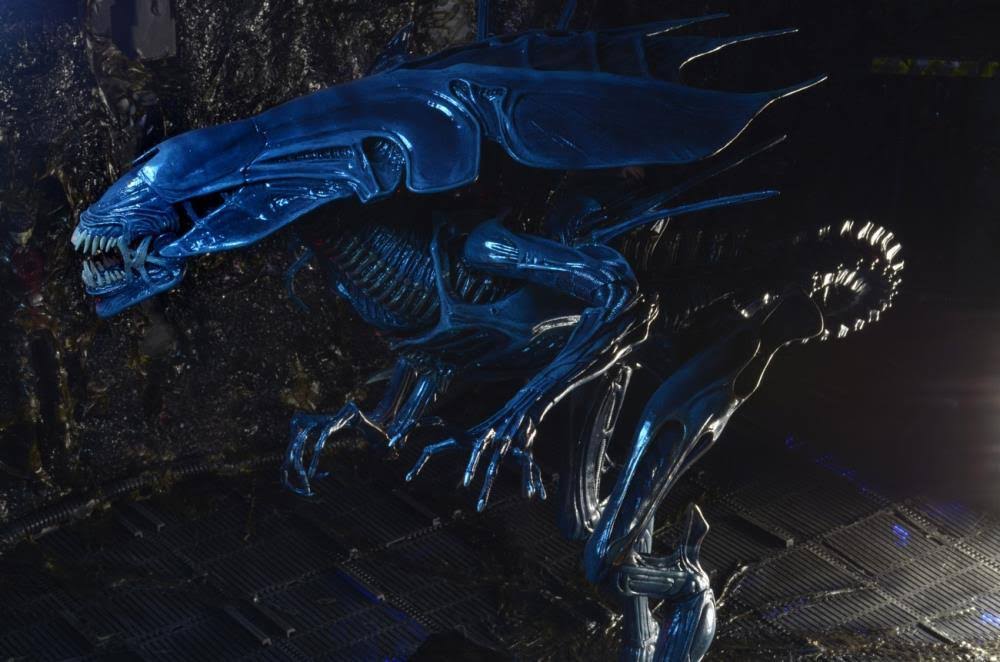 NECA Aliens Ultra Deluxe Xenomorph Queen Action Figure G141