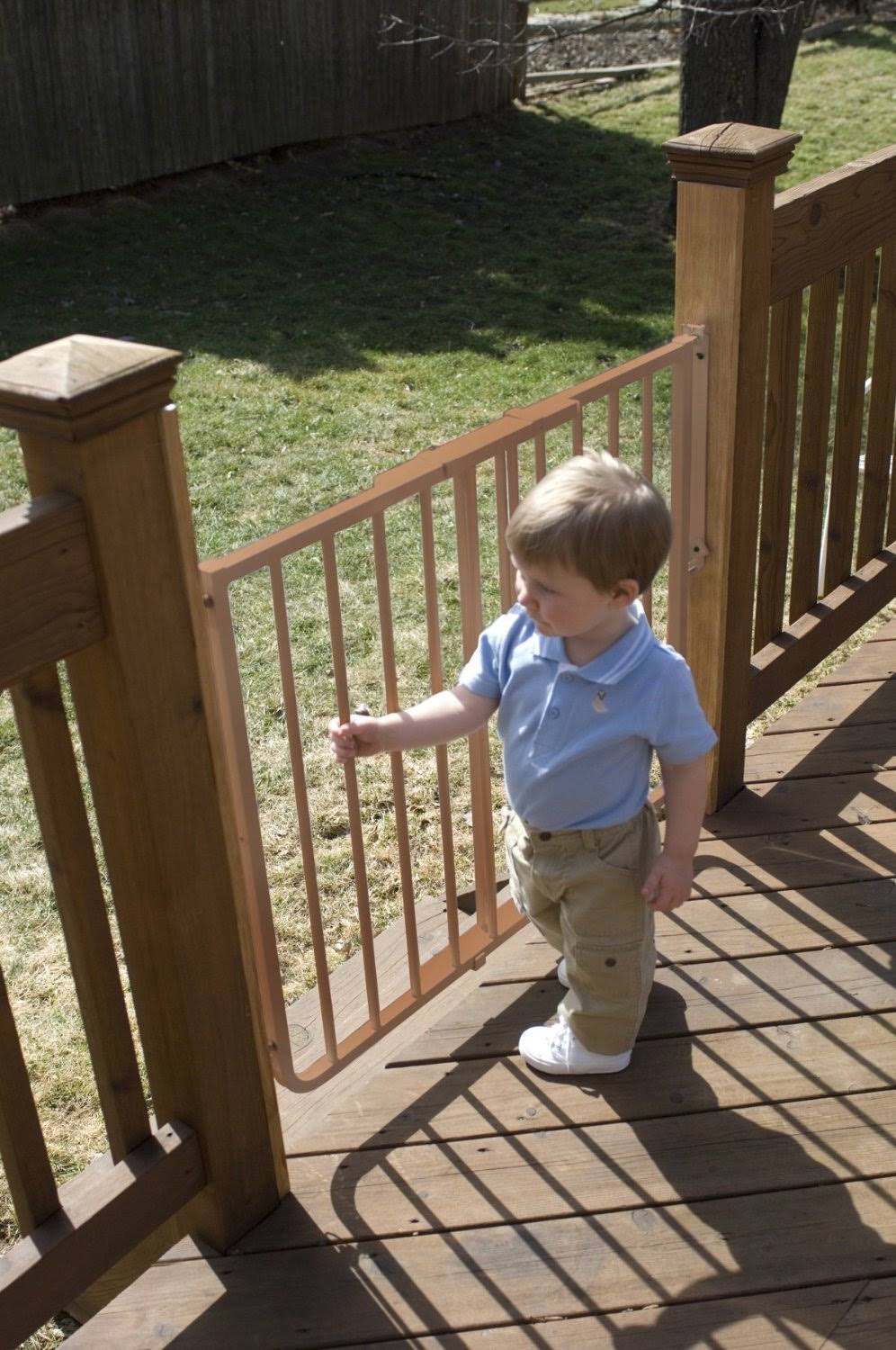 Cardinal Gates SS30OD-BR Outdoor Safety Gate, Brown J65964