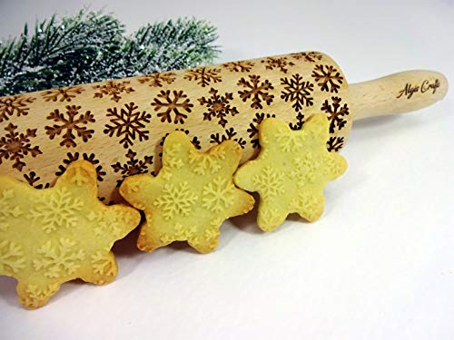 Embossing Rolling Pin with Christmas Symbols for Gingerbread Cookies W48955