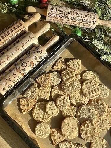 Embossing Rolling Pin with Christmas Symbols for Gingerbread Cookies W48955