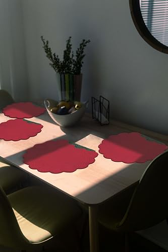 C&F Home Red & Green Quilted Cotton Round Christmas Placemat 17" C960868